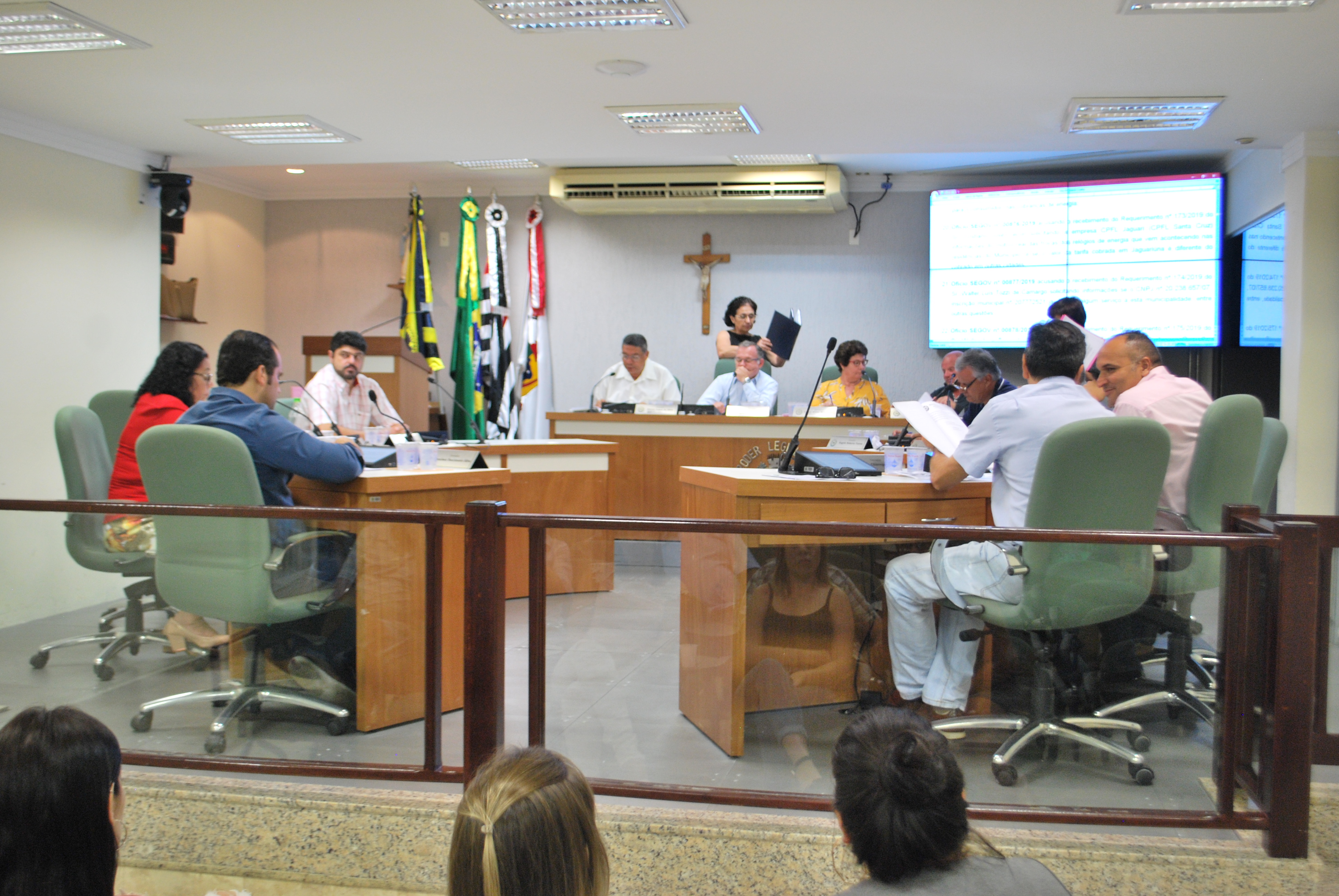 Após quase quatro horas de reunião, vereadores aprovam 32 proposituras na 25ª Sessão Ordinária do ano