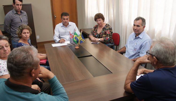 Atendendo solicitação de moradores e da vereadora Cássia Murer Montagner, prefeitura de Jaguariúna anuncia rotatória no bairro Floresta e iluminação no Guedes de Baixo