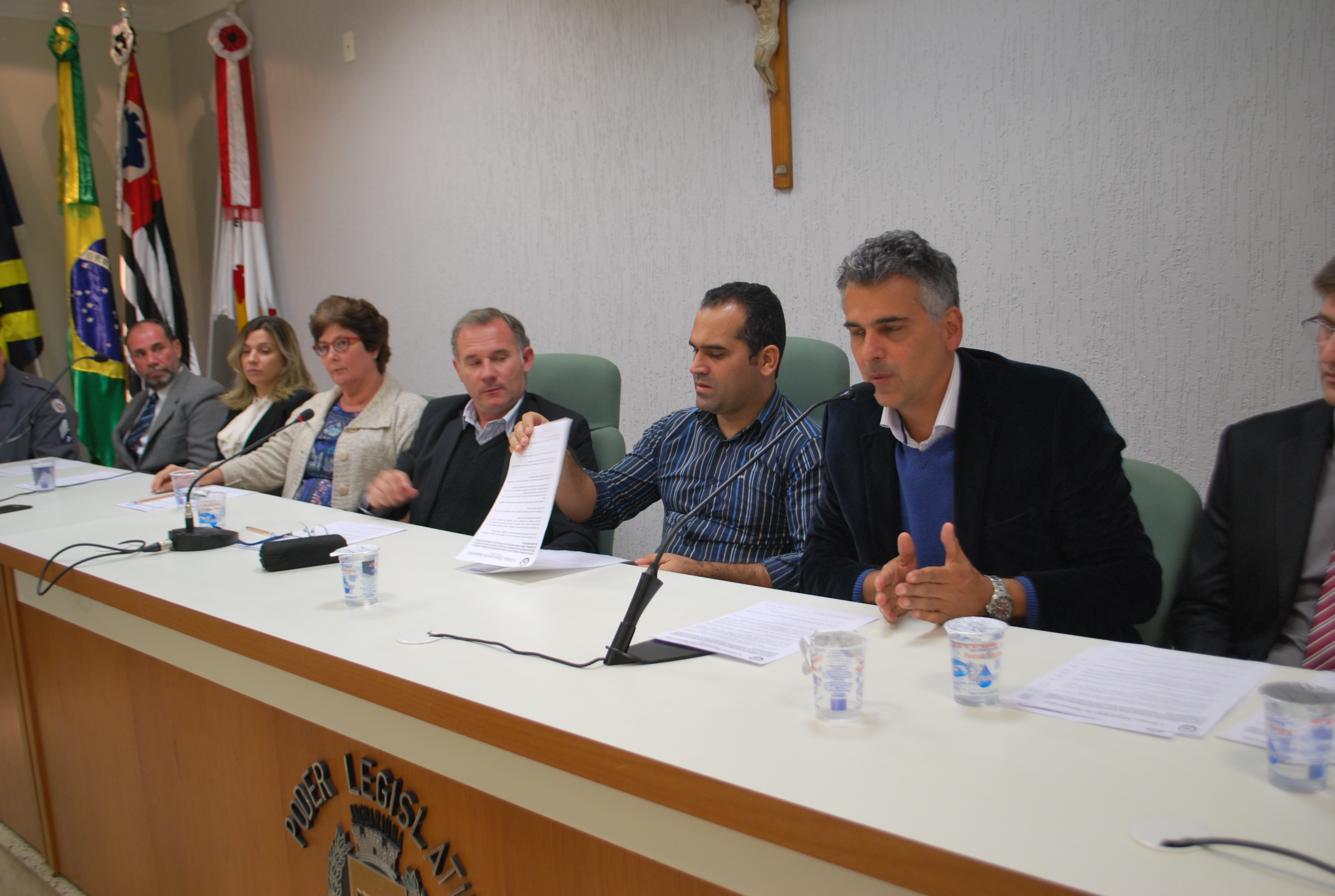 Reunião do Parlamento Metropolitano aconteceu nesta sexta-feira (8), na Câmara Municipal