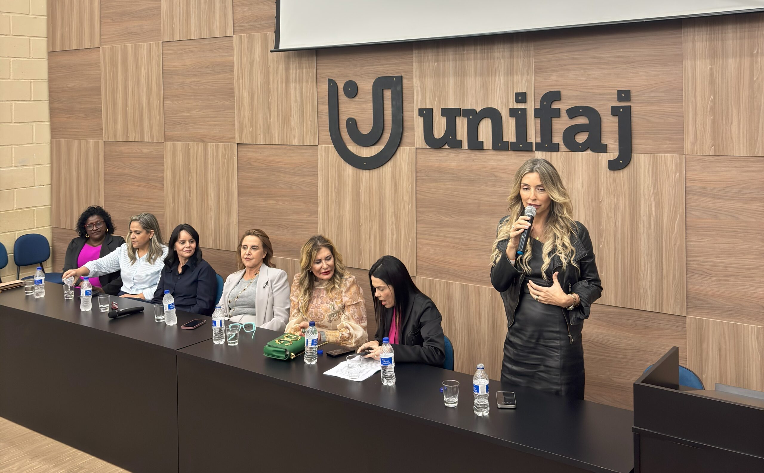 Agosto Lilás: Procuradoria da Mulher realiza evento de combate à violência contra a mulher
