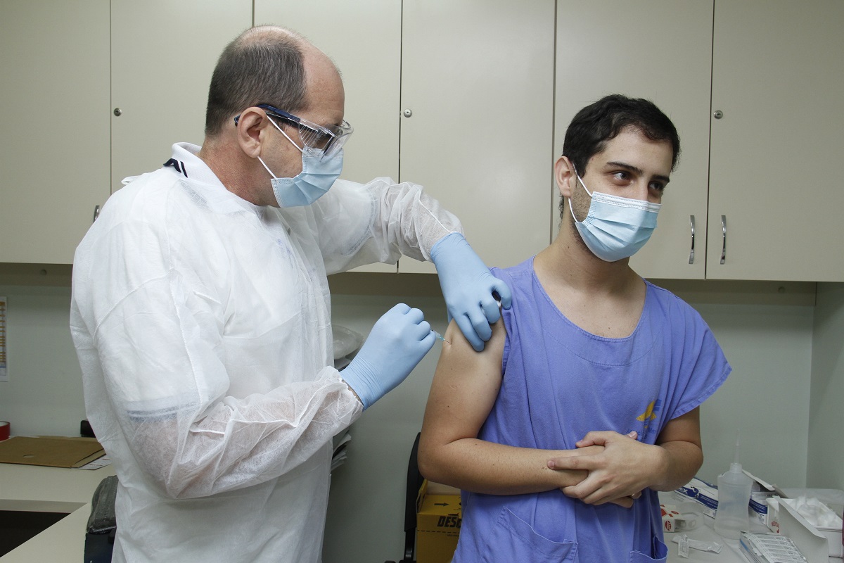 Jaguariúna começa a aplicar a segunda dose da vacina contra a Covid-19