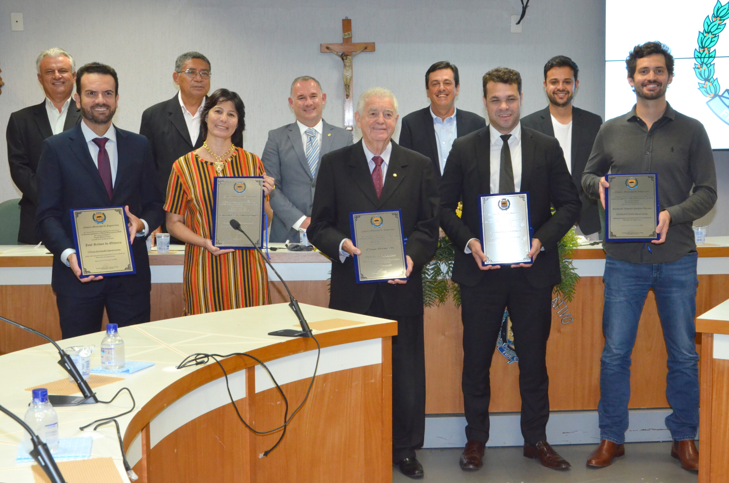 Entrega de títulos de Cidadão Jaguariunense foi realizada na última sexta-feira (11)