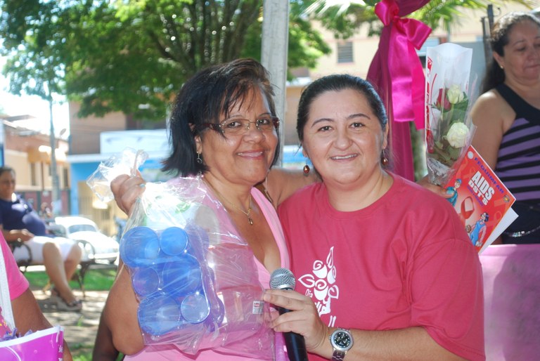 Vereadora Nalva faz evento na praça para comemorar o Dia da Mulher