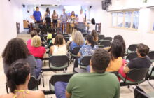 Novos servidores da Câmara Municipal de Jaguariúna, aprovados em concurso público, são recepcionados por vereadores e funcionários