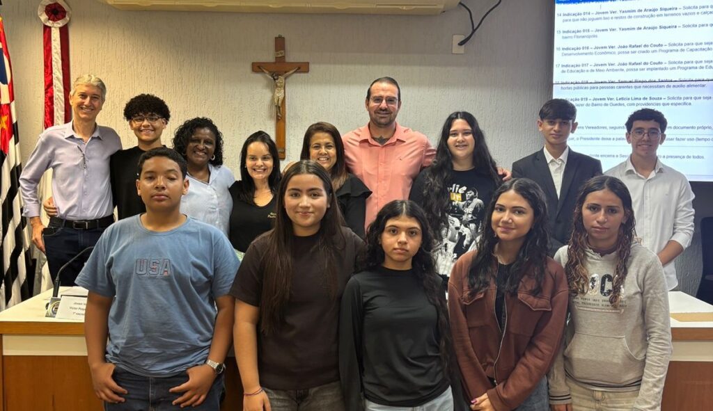 Parlamento Jovem de Jaguariúna encerra primeiro ano de atividades